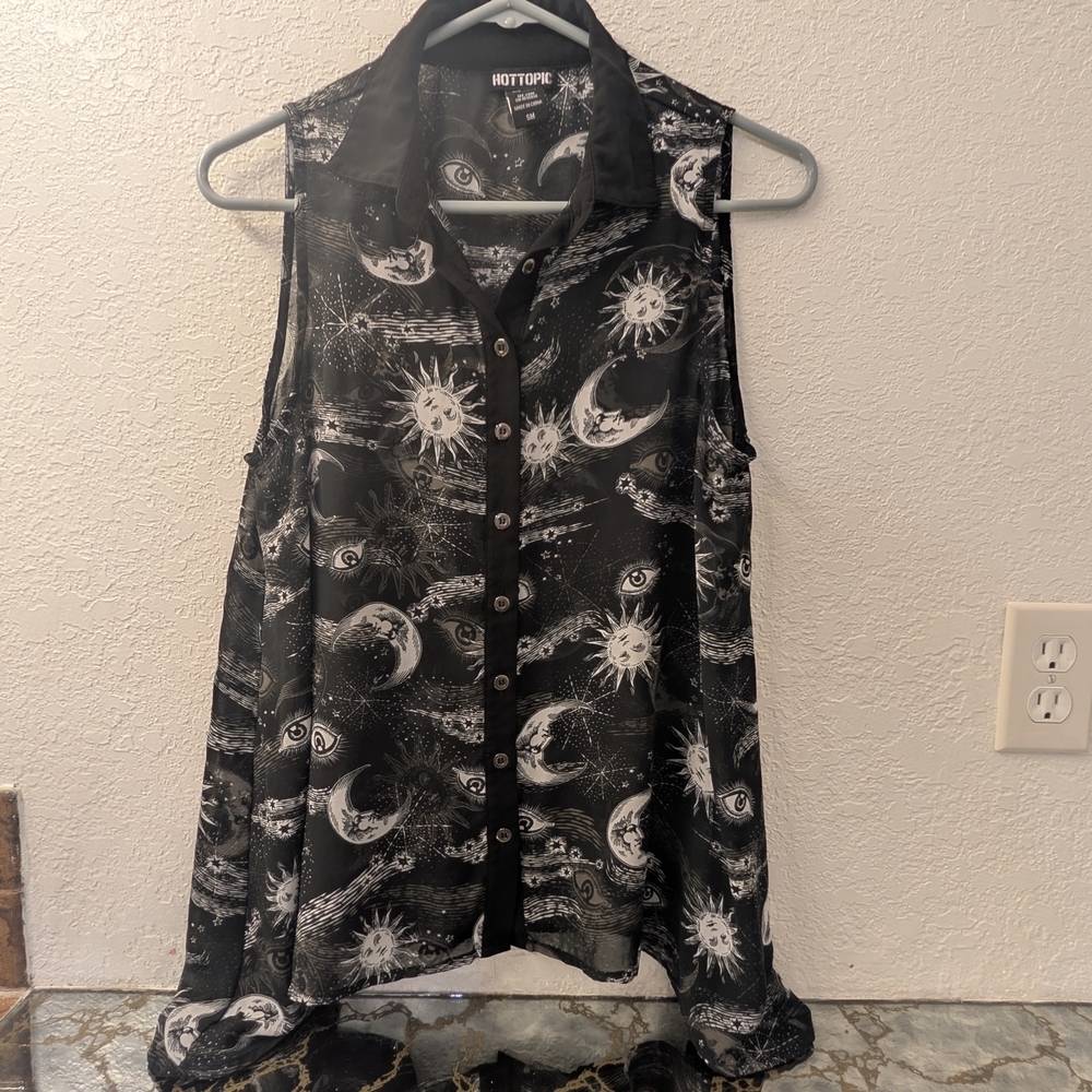 Hot Topic Black and White Cosmic Blouse